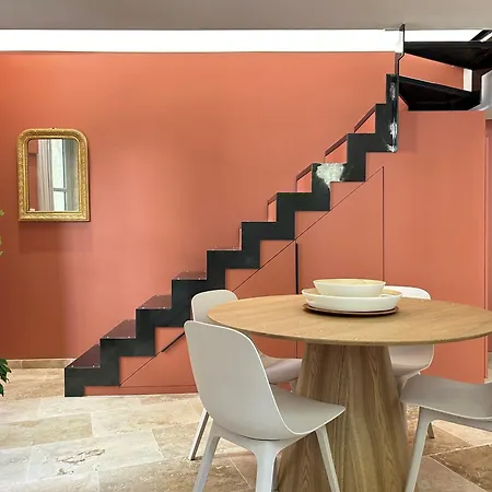Le Pavillon Des Arenes - Jardin Et Terrasse Prives Apartamento