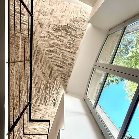 Le Pavillon Des Arenes - Jardin Et Terrasse Prives * Nîmes
