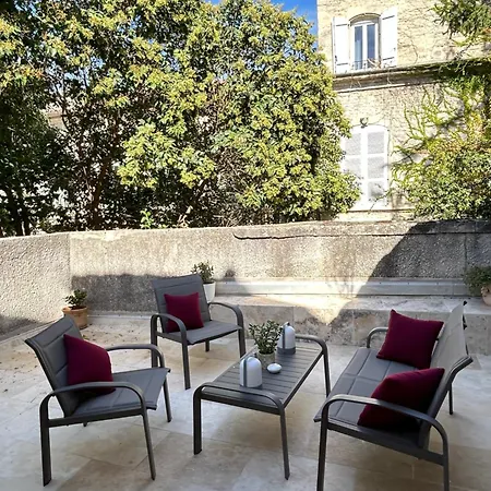 Apartamento Le Pavillon Des Arenes - Jardin Et Terrasse Prives Nîmes