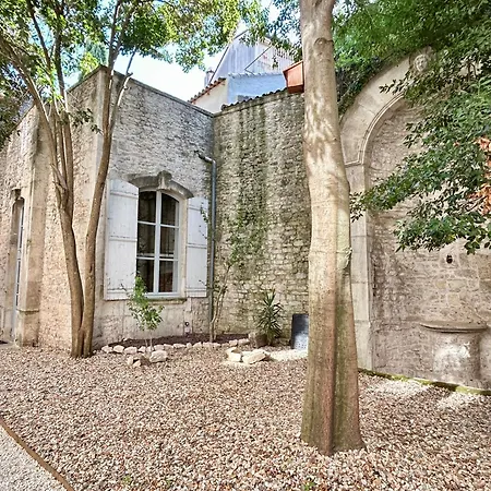 Le Pavillon Des Arenes - Jardin Et Terrasse Prives * Nîmes